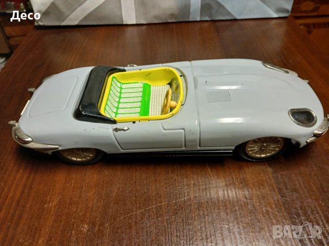 Стара ламаринена играчка автомобил Ягуар., снимка 4 - Колекции - 53668850