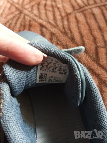 Маратонки Adidas , снимка 3 - Детски маратонки - 44474285