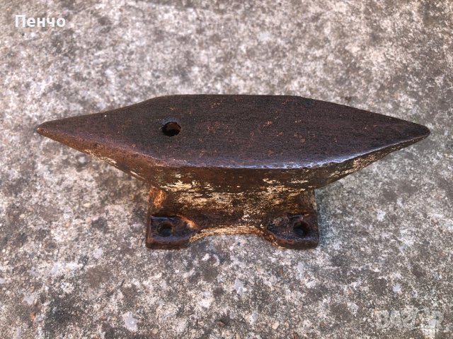 стара занаятчийска наковалня - 2,040кг., снимка 1