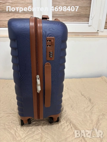 Малък Куфар , снимка 2 - Куфари - 53470821