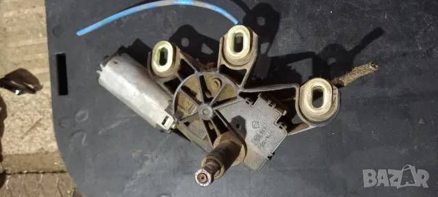 Моторче задна чистачка Mercedes C-Class W203 комби, снимка 2 - Части - 48898695