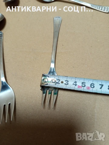  Комплект Соц Стари Десертни Лъжици И Вилици Щамповани Д.Хинков., снимка 12 - Антикварни и старинни предмети - 50774624