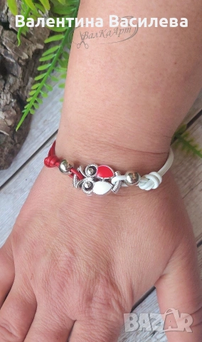 Мартенички за ръка, снимка 12 - Гривни - 53461395