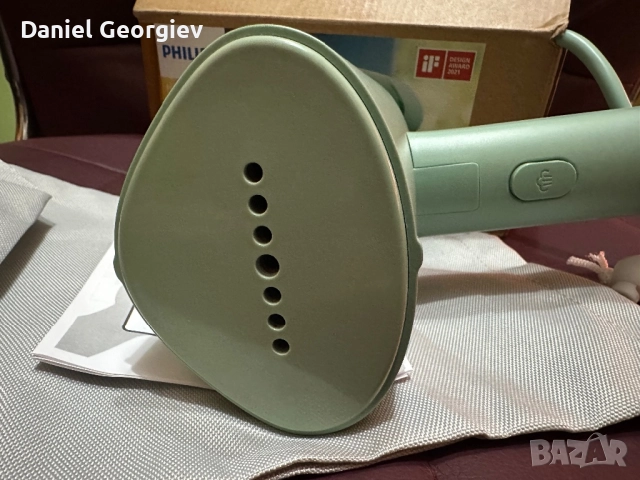 Чисто нова ютия/уред за гладене с пара Philips STH3000/20 1000 W, снимка 4 - Ютии - 52506578