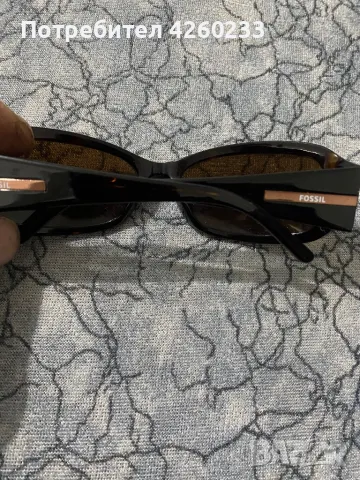 Очила Fossil, снимка 3 - Слънчеви и диоптрични очила - 47596309