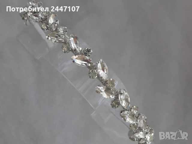 Диадема за коса, снимка 2 - Сватбени аксесоари - 51378126