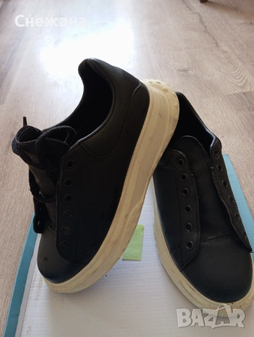 Обувки много добро запазено състояние , снимка 5 - Дамски ежедневни обувки - 53690569