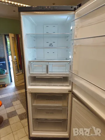 Hotpoint Ariston - голям иноксов хладилник, снимка 4 - Хладилници - 56189186