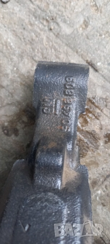 Преден десен шенкел за Opel Zafira A, снимка 2 - Части - 51949794