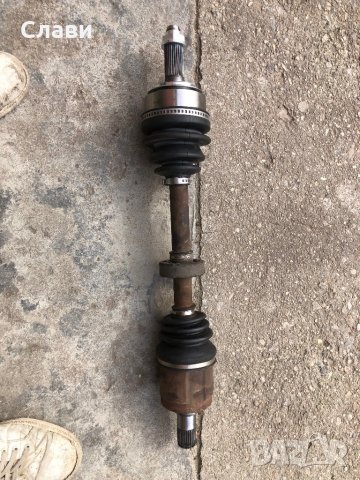 Продавам лява и дясна полуоска от Honda Accord VII 2.2 CDTi