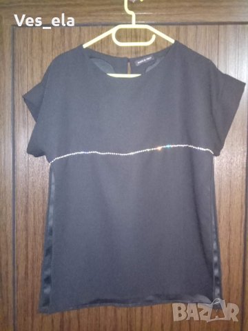 черна официална блуза с камъчета и големи странични цепки, снимка 1 - Корсети, бюстиета, топове - 35997946