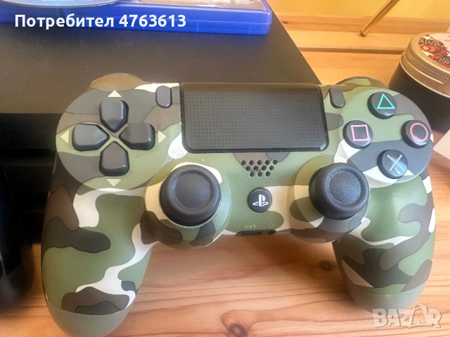 Ps4 Pro 1TB 2 джойстика 3 игри God of War FIFA 23 Assassins Creed, снимка 3 - PlayStation конзоли - 53817650