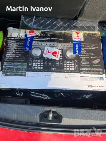 Native instruments traktor s4 mk2, снимка 8 - Ресийвъри, усилватели, смесителни пултове - 53592632