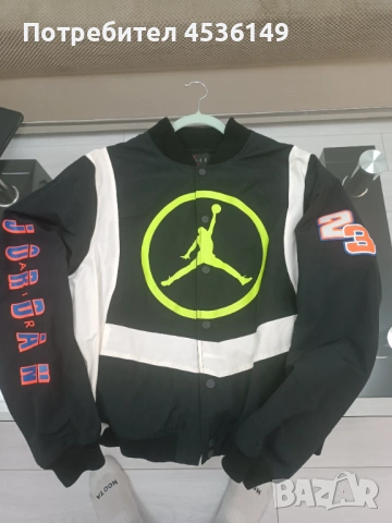 Яке jordan S размер, снимка 3 - Якета - 53564567