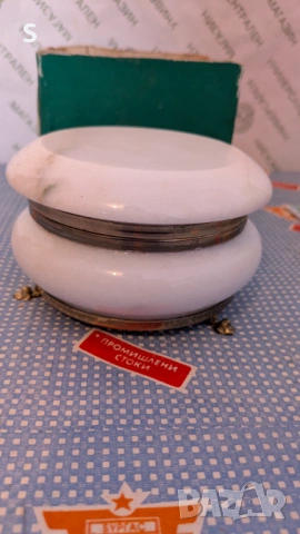 Обла кутия за бижута , снимка 7 - Бижутерийни комплекти - 53848758