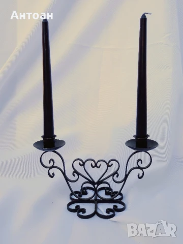 Метален свещник