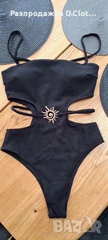 бански половинки и цял бански 