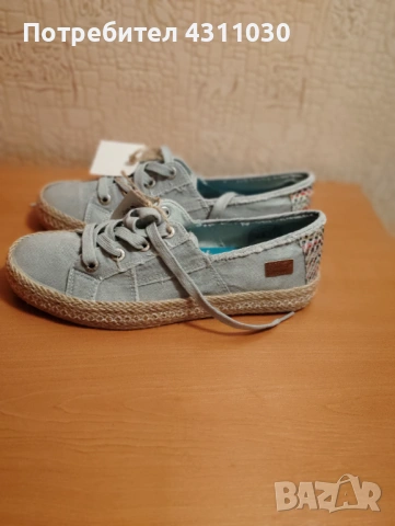 Нови оригинални спортни обувки с връзки Blowfish Malibu 