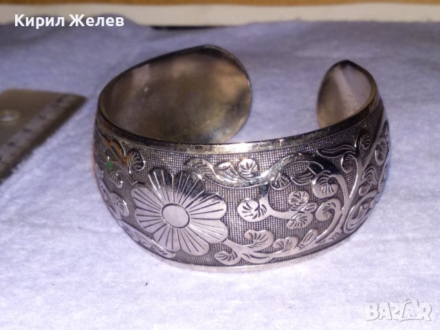 ПРЕКРАСНА СРЕБРИСТА ФЛОРАЛНО ОРНАМЕНТИРАНА РЕГУЛИРУЕМА БРОНЗОВА РЕТРО ГРИВНА 10307, снимка 2 - Гривни - 41202026