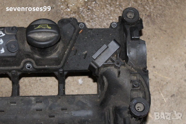 Капак клапани Форд Фиеста 6 2011 1.4d Ford Fiesta 6, снимка 3 - Части - 53489460