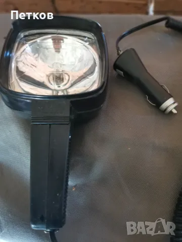 подвижен фар за кола 