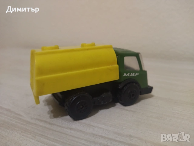 Старо Ламаринено Соц камионче „ МИР “ !!!, снимка 3 - Колекции - 53540005