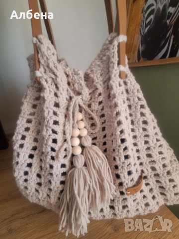 Ръчно плетени дамски чанти, снимка 2 - Чанти - 52822557