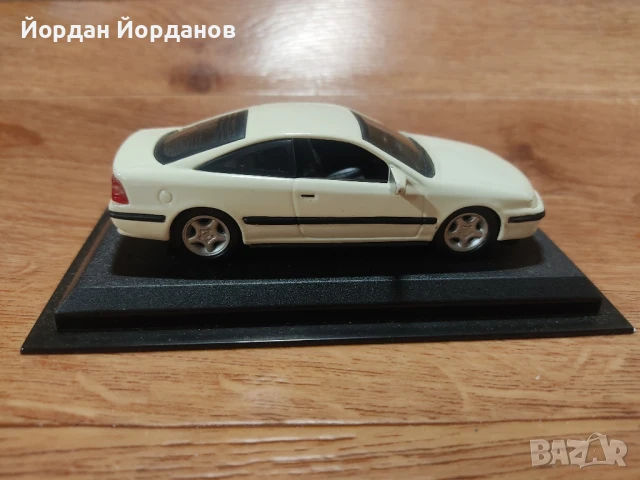 1:43 Опел Калибра, Дел Прадо., снимка 3 - Колекции - 51094350
