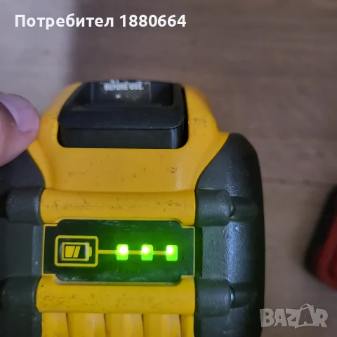 Батерия DEWALT FLEX VOLT 18V 9A, снимка 2 - Винтоверти - 55771036