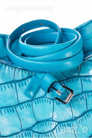 чанта  в  син цвят, снимка 4 - Чанти - 21377919
