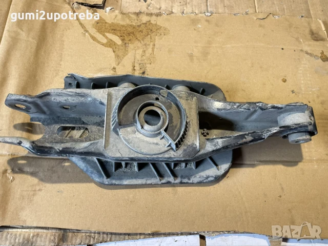 Носач Заден Десен 1EA505311E Volkswagen ID.3 E11 PRO