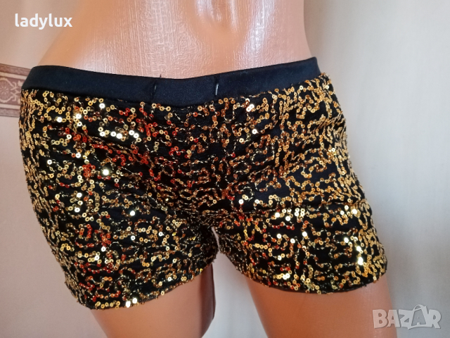 Flowers by Zoe, Къси панталони с мрежа и пайети, Размер S/М. Код 1676, снимка 3 - Къси панталони и бермуди - 36404294