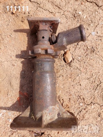 Крик на винт 