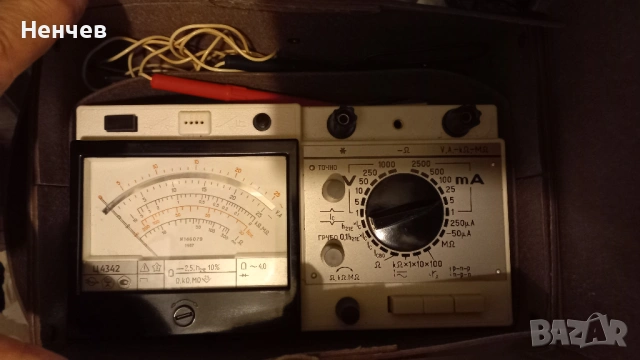 Аналогов измервателен сервизен прибор в кожен калъф, снимка 3 - Друга електроника - 53246120
