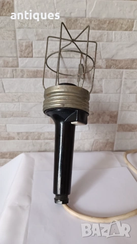 Подвижна работна лампа с копче - стар модел, снимка 5 - Антикварни и старинни предмети - 53005559