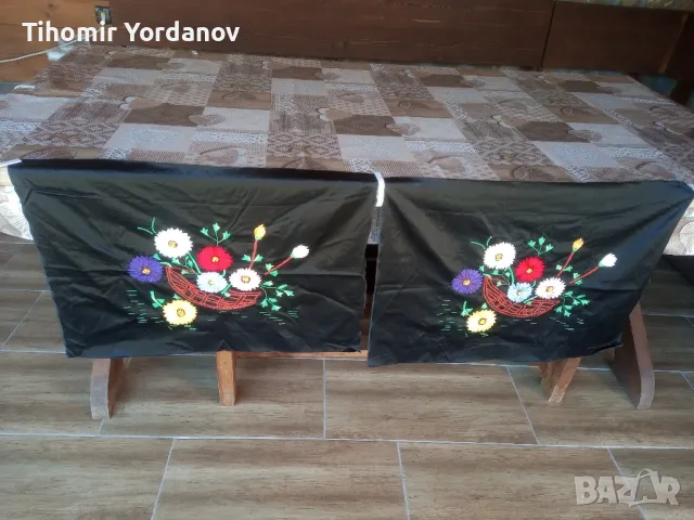 Бродирана калъфка за възглавница - 2 броя., снимка 10 - Антикварни и старинни предмети - 47589470