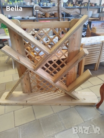 Дървена етажерка 