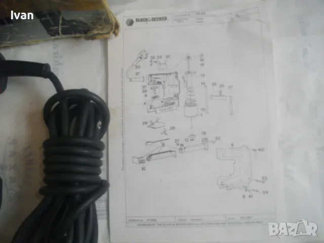 Black Decker KX418E Made in Slovenia КОМБИНИРАН ЕЛЕКТРИЧЕСКИ ТАКЕР ЗА СКОБИ И ПИРОНИ 6-14мм КАТО НОВ, снимка 8 - Други инструменти - 49292247