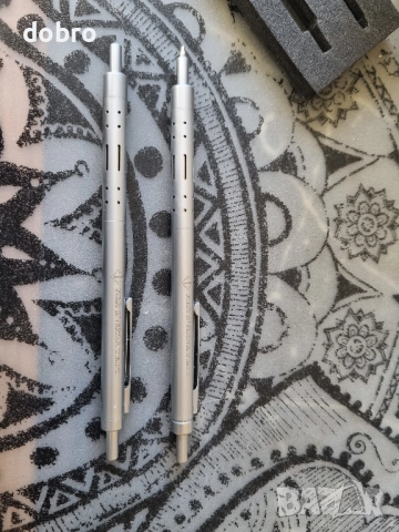 редки метални химикалки пентаграфирани на първа инвестиционна банка 