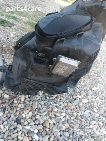 ляв и десен ксенонов завиващ фар за ситроен Ц4 пикасо фейслифт 10 - 14 CITROEN C4 PICASSO, снимка 5 - Части - 47371332