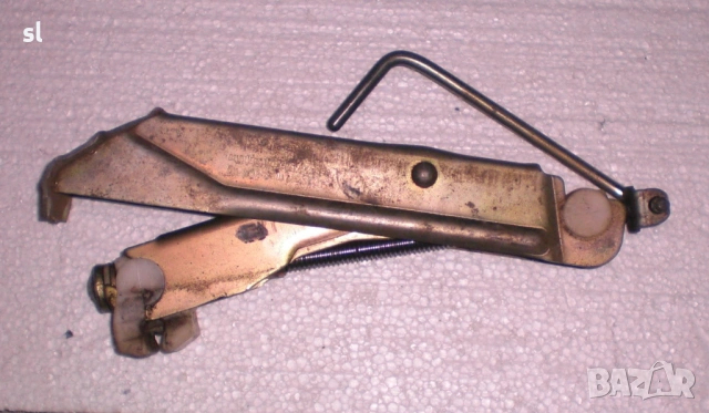 Крик,ключ за джанти,гайка за резервна гума на Опел/Opel, снимка 2 - Части - 53718124