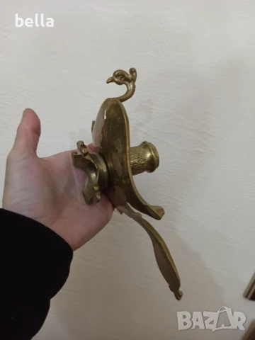 Масивен бронзов свещник във форма на паун произведен във Франция между 1900-1940 г, снимка 5 - Антикварни и старинни предмети - 50554432