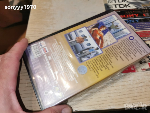 РАЗДВОЕН ОБРАЗ-ORIGINAL VHS VIDEO TAPE 1602260810LCHERY1, снимка 11 - Други жанрове - 53490552