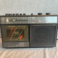 Радиокасетофон  grundig rr 235a, снимка 1 - Радиокасетофони, транзистори - 44356344