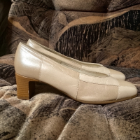 Елегантни дамски обувки , снимка 2 - Дамски ежедневни обувки - 44783321
