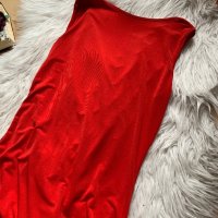 Червена лъскава рокля, снимка 3 - Рокли - 42459497