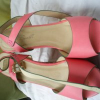 ефектни обувки на Паола Бацелли, снимка 2 - Дамски обувки на ток - 38776574