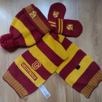 Harry Potter - комплект шапка, шал и ръкавици на марката Marks & Spencer, снимка 1 - Комплекти за бебе - 42671870