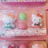 2 бр Коте Кити Hello Kitty и топка пластмасови фигурки играчки за игра и украса торта , снимка 4 - Фигурки - 41520597