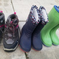 Гумени ботушки и туристически обувки, снимка 1 - Детски обувки - 44404533